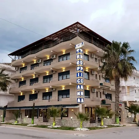 מלון Tropicana Paralía