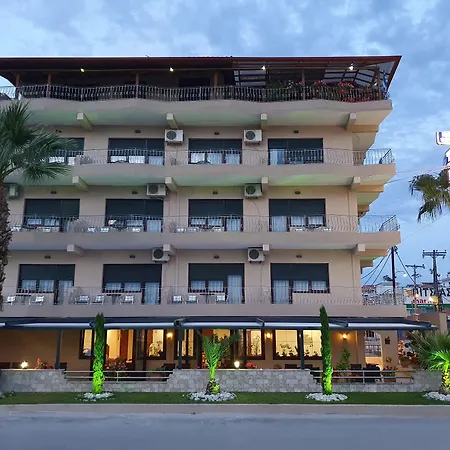 מלון Tropicana Paralía