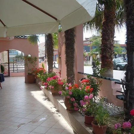Tropicana 2*