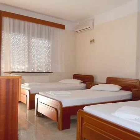 纯品康纳酒店 2* Paralía